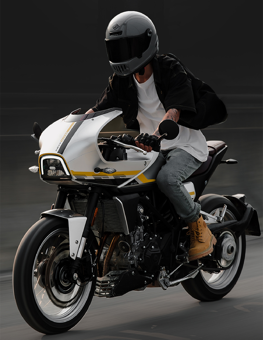 321FCAFE-0906-01_02
